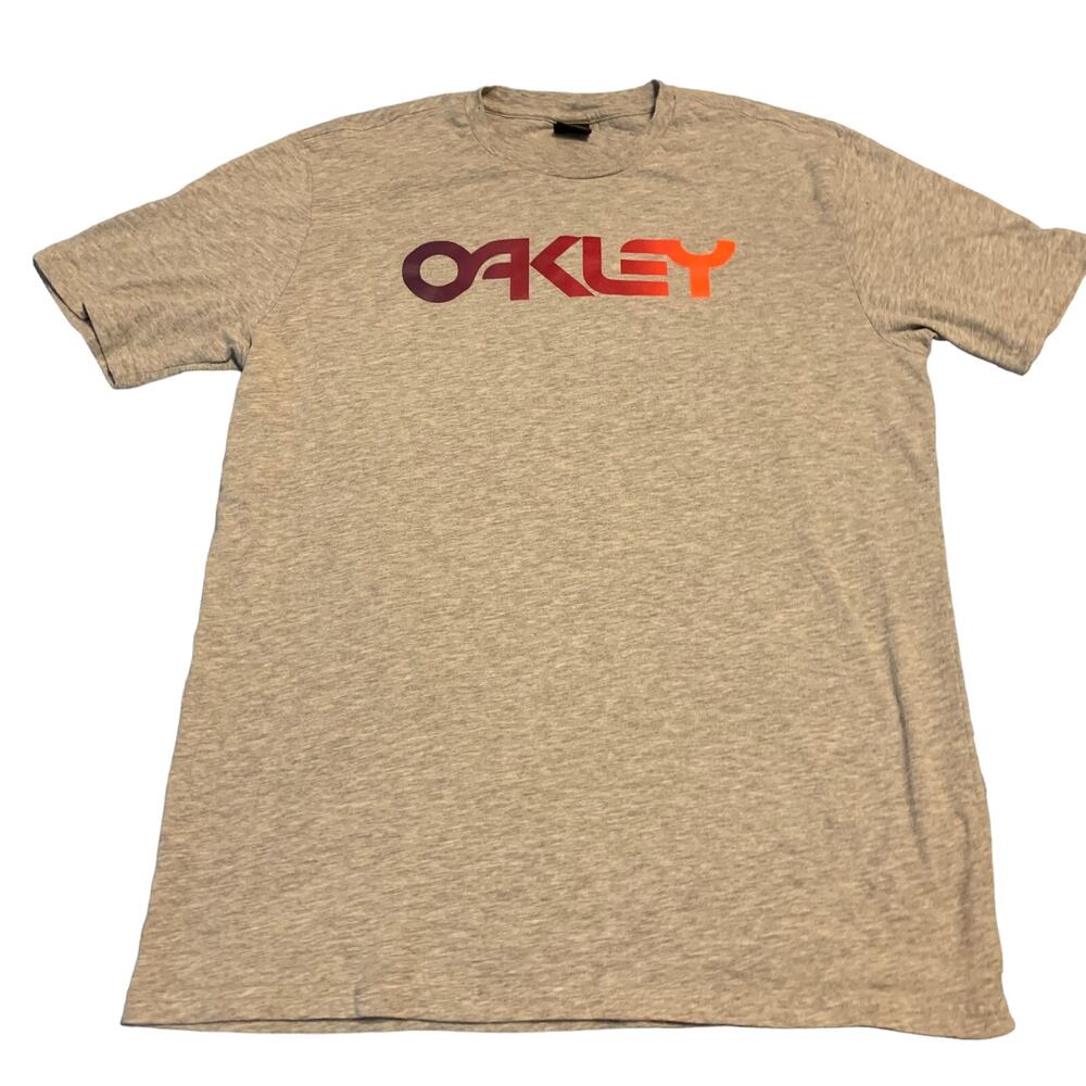 Oakley T-shirt with Oakley Logo Sz Large